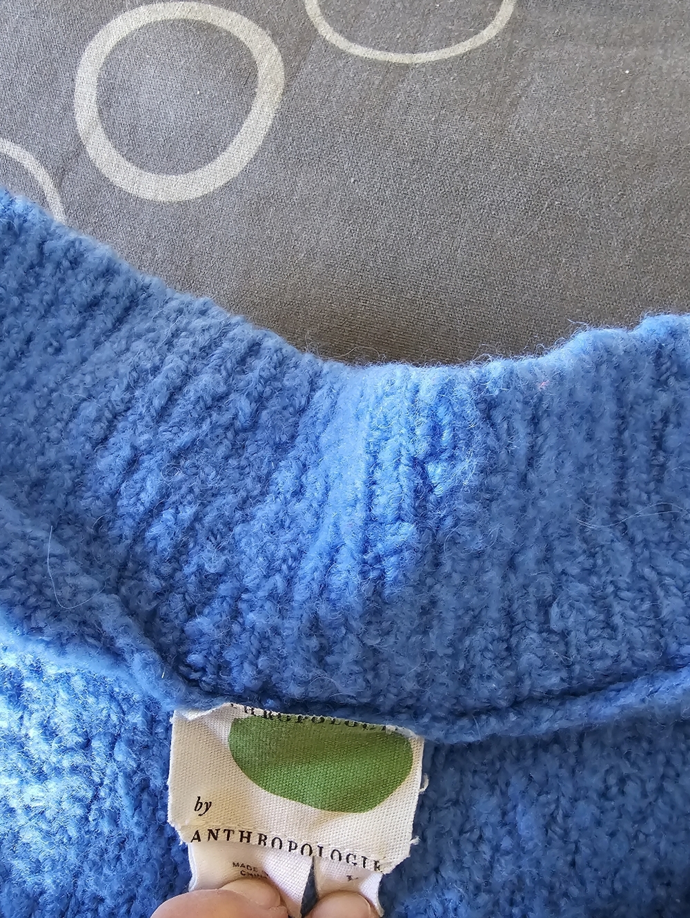ANTHROPOLOGIE Green Dot Oversized V-Neck Sweater in Bright Blue - Picture 6 of 10